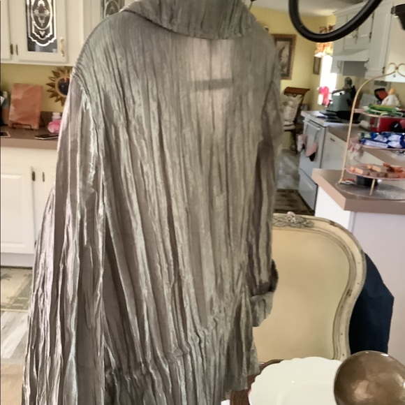 Ruby  Road jacket silver gray crinkle material size 12 big collar zipper… - Picture 6 of 13